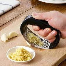 X3 UTENSILIO MOLEDOR DE AJO+1 GRATIS